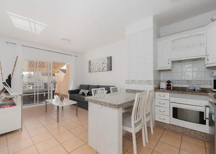 Park & Pool Апартаменты *